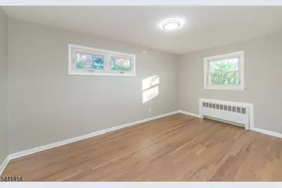 22 Washington St, Clark Township, NJ 07066 - Photo 10