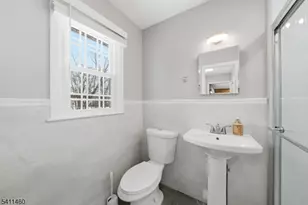 162 Mali Dr, North Plainfield, NJ 07062 - Photo 16