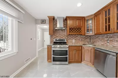 162 Mali Dr, North Plainfield, NJ 07062 - Photo 12