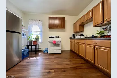 384 Morrissee Ave, Haledon, NJ 07508 - Photo 16