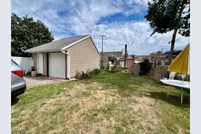 384 Morrissee Ave, Haledon, NJ 07508 - Photo 26