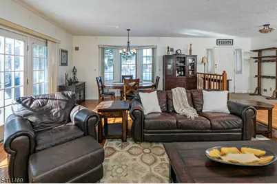 87 Castleton Rd, Montgomery Township, NJ 08540 - Photo 8