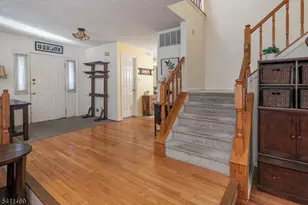 87 Castleton Rd, Montgomery Township, NJ 08540 - Photo 10