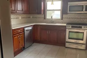 28 Boyd St, Lodi, NJ 07644 - Photo 2