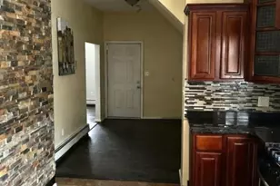 38 Carnegie Ave, East Orange, NJ 07018 - Photo 2