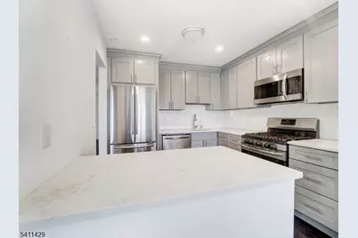 186 Patriots Rd, Parsippany, NJ 07950 - Photo 10