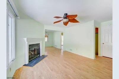 184 Patriots Rd, Parsippany, NJ 07950 - Photo 6