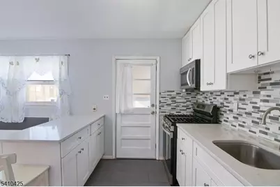 452 Jaques Ave, Rahway, NJ 07065 - Photo 8