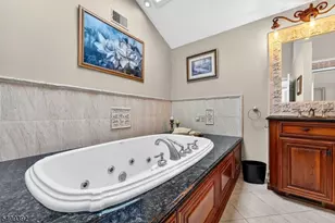 48 Tree Top Rd, Readington, NJ 08889 - Photo 28