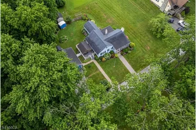 8 Myrtle Ave, Mount Olive, NJ 07828 - Photo 2