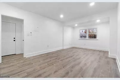 427 Benner St #2, Highland Park, NJ 08904 - Photo 4