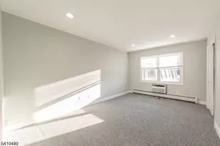 12 N End Dr, Secaucus, NJ 07094 - Photo 18