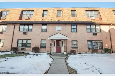 12 N End Dr #12, Secaucus, NJ 07094 - Photo 1