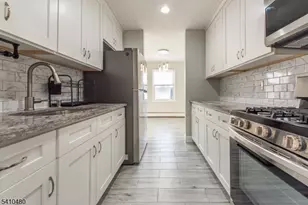 12 N End Dr, Secaucus, NJ 07094 - Photo 12