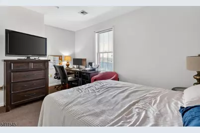 315 Regency Pl, Woodbridge Township, NJ 07095 - Photo 8