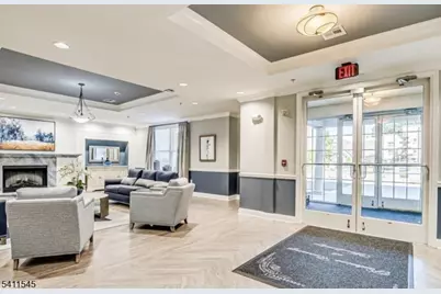 315 Regency Pl, Woodbridge Township, NJ 07095 - Photo 2