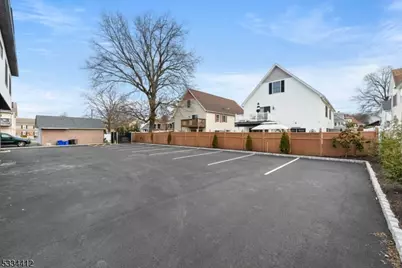 178 Newark Pompton Tpke #302, Little Falls Township, NJ 07424 - Photo 6