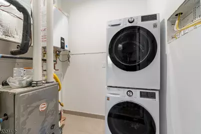 178 Newark Pompton Tpke #302, Little Falls Township, NJ 07424 - Photo 8