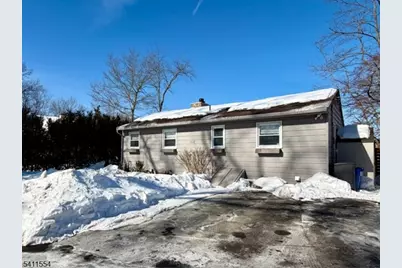 1 Beaver Ter, Jefferson Township, NJ 07885 - Photo 4