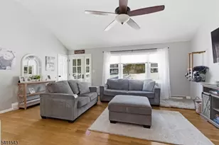 22 2nd Lt J T Wroblewski La, Jefferson Township, NJ 07438 - Photo 6