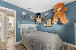 9 Chalen Ct, Pompton Lakes, NJ 07442 - Photo 16