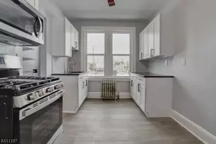 718 Lidgerwood Ave, Elizabeth, NJ 07202 - Photo 2