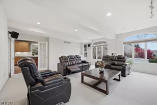 13 Old Schoolhouse Rd, Bethlehem Township, NJ 08802 - Photo 16