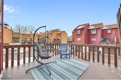 95 Wimbledon Sq, Washington Township, NJ 07853 - Photo 12