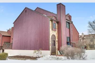 95 Wimbledon Sq, Washington Township, NJ 07853 - Photo 2