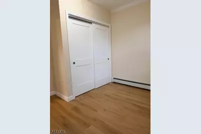 33 Hayward Pl #1, Wallington, NJ 07057 - Photo 12