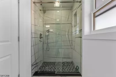 784 Valley St, Union Township, NJ 07088 - Photo 28