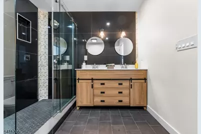 784 Valley St, Union Township, NJ 07088 - Photo 22