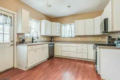 36 Pine St, Newton, NJ 07860 - Photo 12