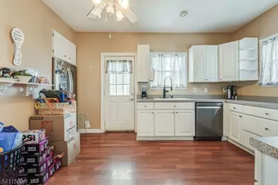 36 Pine St, Newton, NJ 07860 - Photo 10