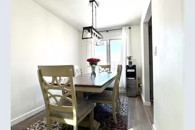 8 Dogwood Cir #8, Raritan Township, NJ 08822 - Photo 8