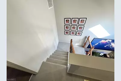 8 Dogwood Cir #8, Raritan Township, NJ 08822 - Photo 10