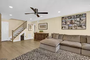 105 Riveredge Dr, Chatham Township, NJ 07928 - Photo 8