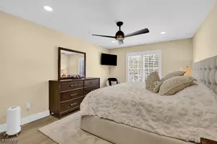 105 Riveredge Dr, Chatham Township, NJ 07928 - Photo 12