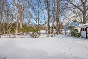 95 Crenshaw Dr, Mount Olive, NJ 07836 - Photo 42