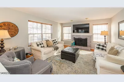 95 Crenshaw Dr, Mount Olive, NJ 07836 - Photo 4