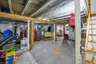 527 Cary St, Orange, NJ 07050 - Photo 32