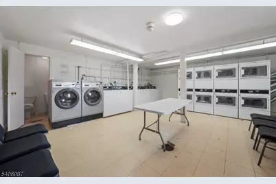 1300 Rock Ave Apt F1, North Plainfield, NJ 07060 - Photo 18