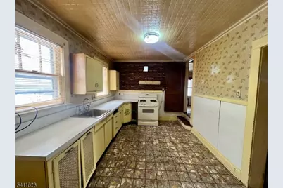 315 Rutledge Avenue, East Orange, NJ 07017 - Photo 10