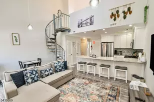 1 Onuma Ct, Vernon, NJ 07462 - Photo 2