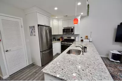 1 Onuma Ct, Vernon, NJ 07462 - Photo 6