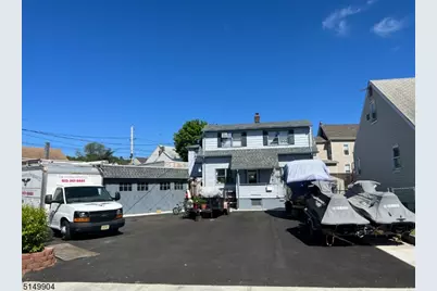 15 East Barbour Street, Haledon, NJ 07508 - Photo 2