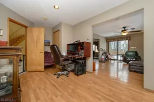 17 Gary Ct, Mount Olive, NJ 07836 - Photo 10