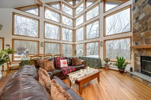 17 Gary Ct, Mount Olive, NJ 07836 - Photo 4