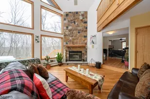 17 Gary Ct, Mount Olive, NJ 07836 - Photo 6