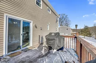 142 Barry Dr N, Vernon, NJ 07422 - Photo 26